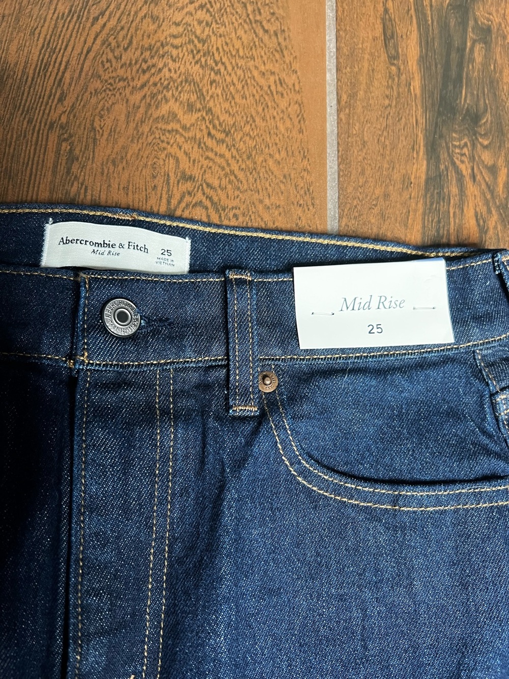 Abercrombie & Fitch Dark Wash Denim Midi Skirt Size 25 Mid Rise Side Slit - Picture 2 of 5